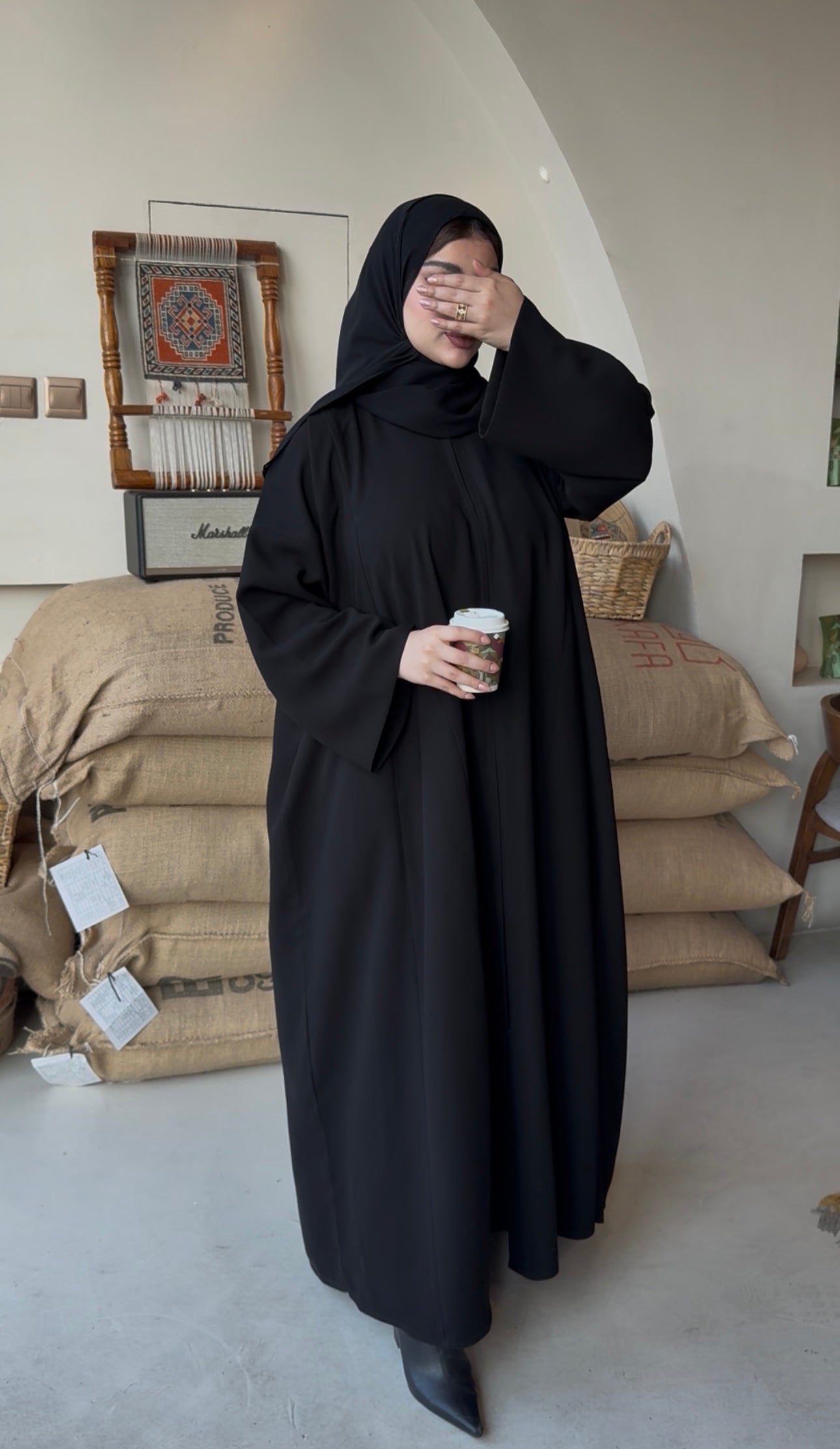 black double flared close Abaya