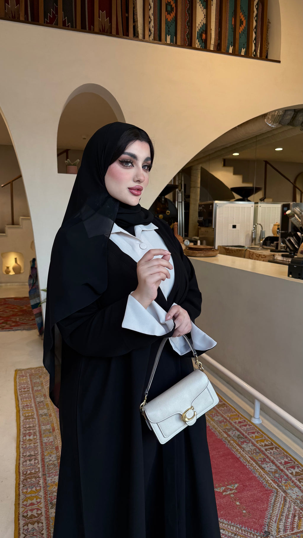 BLACK CREPE WITH BEIGE STITCHED COLLAR