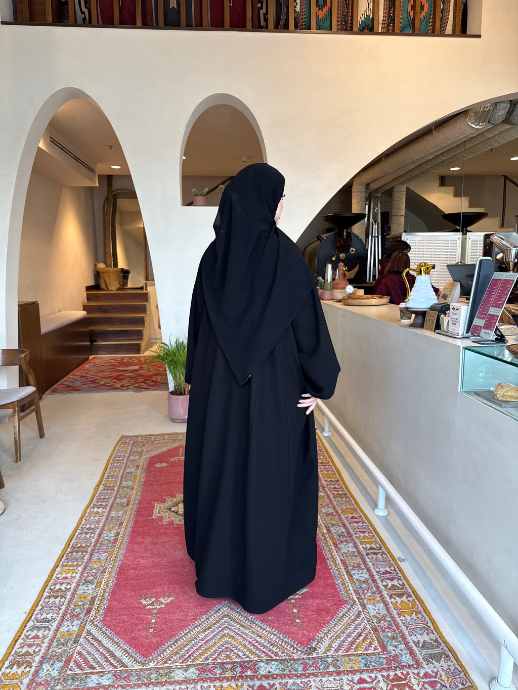 black double flared close Abaya