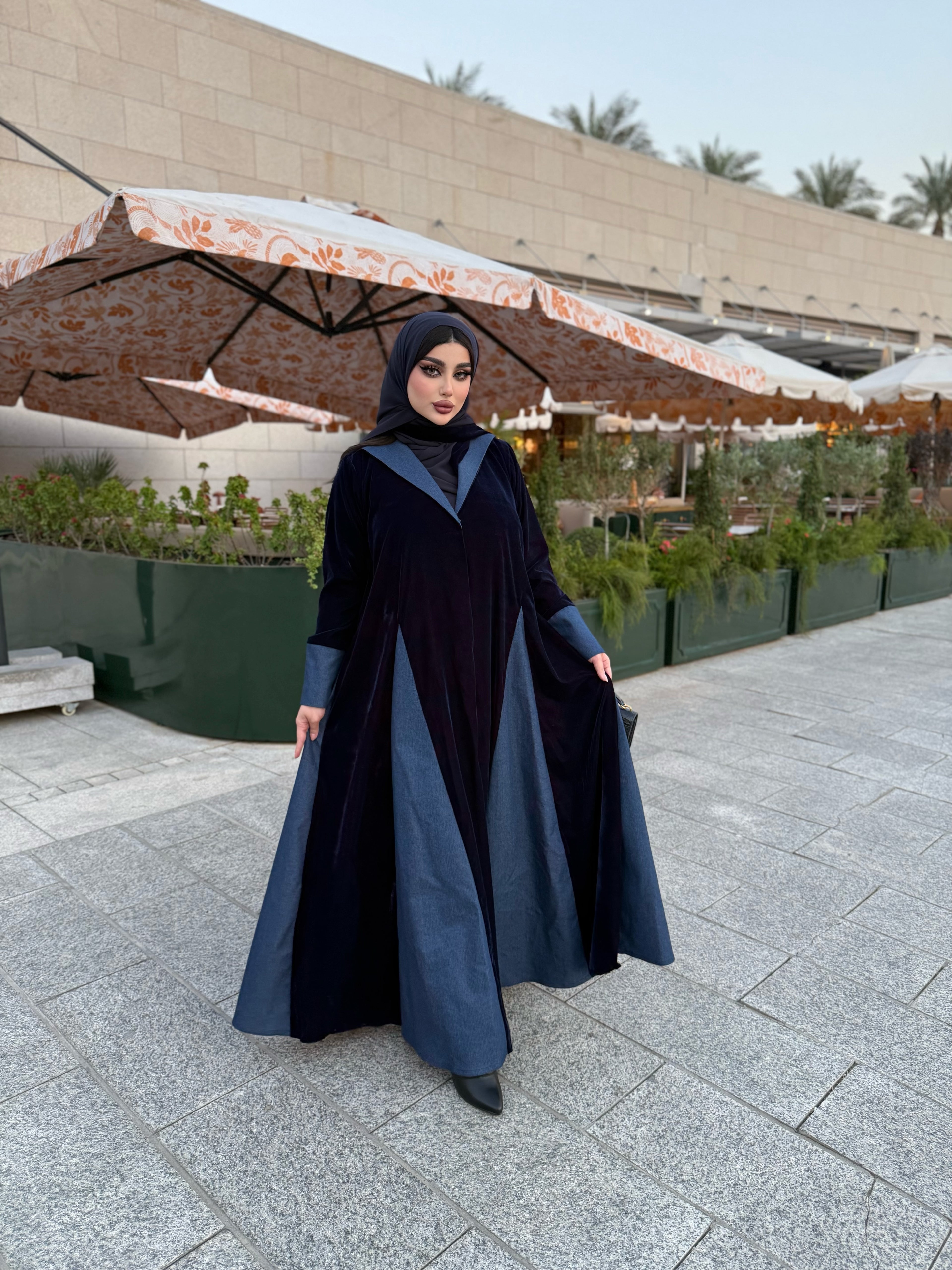 NAVY BLUE VELVET AND JEANS