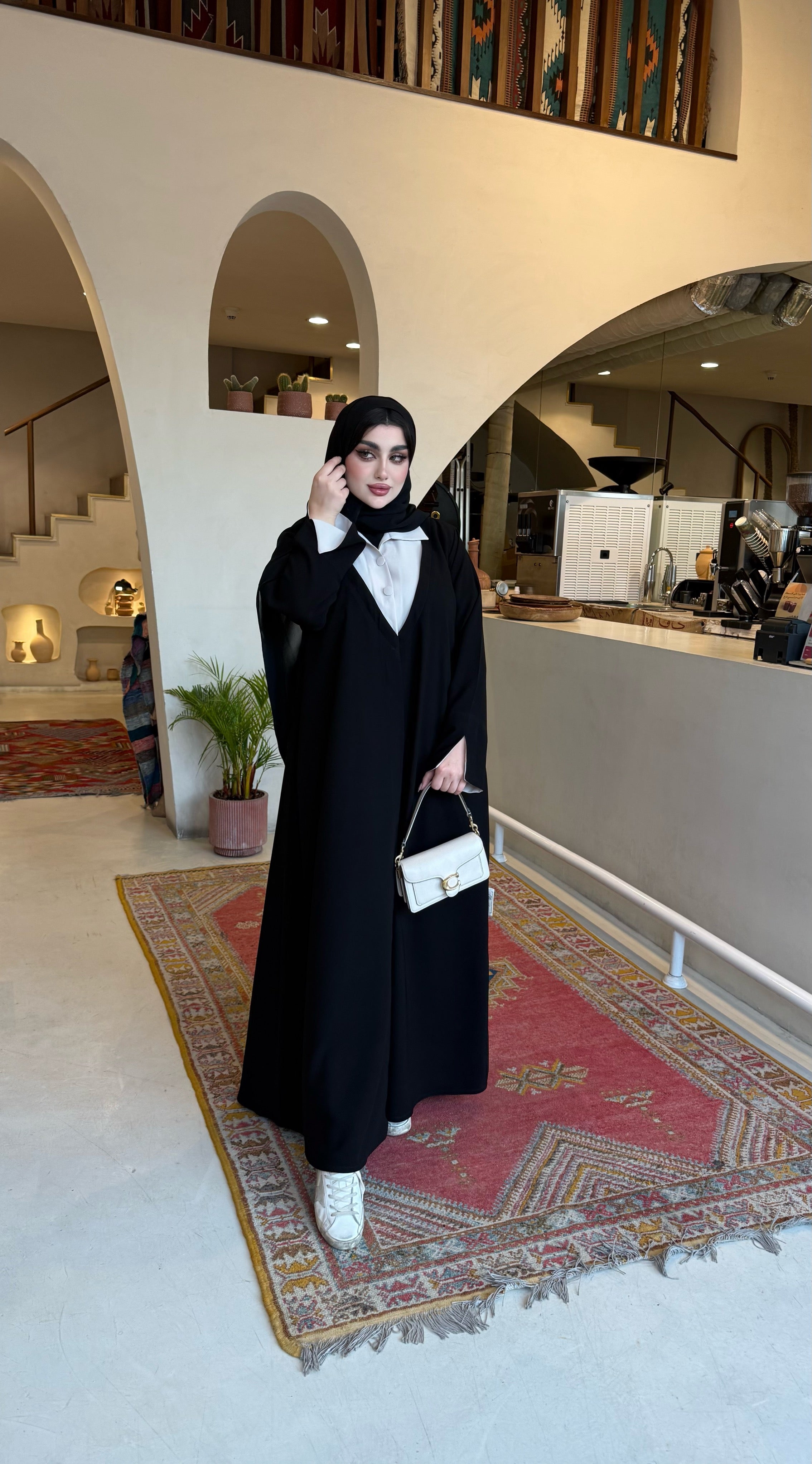 BLACK CREPE WITH BEIGE STITCHED COLLAR