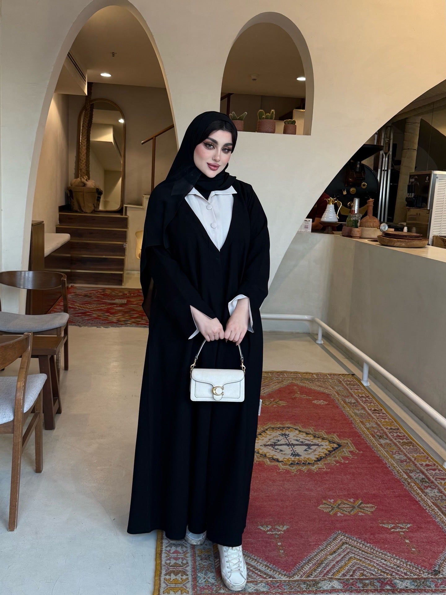 BLACK CREPE WITH BEIGE STITCHED COLLAR